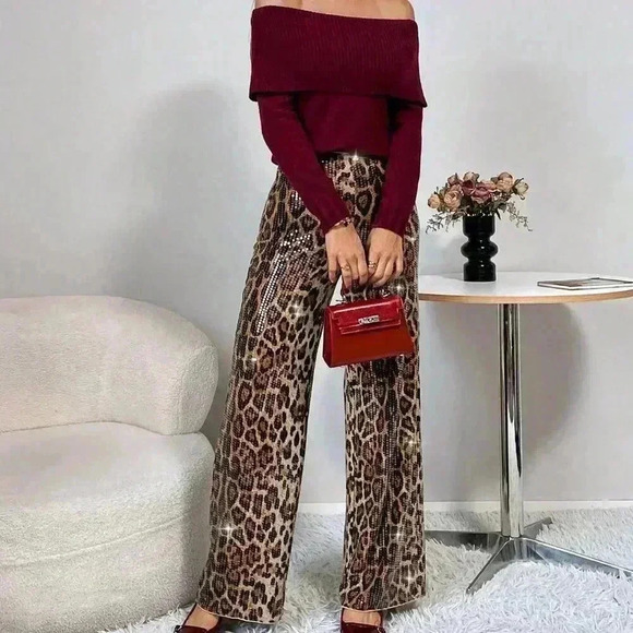 Silver Casual Women's V-Neck Long Sleeve Sequin T-Shirt - Picture 2 of 5